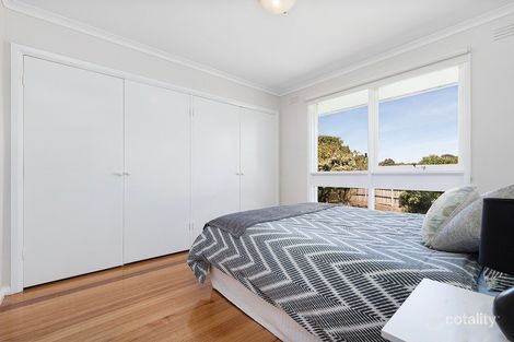 Property photo of 10 Cottswold Place Wantirna South VIC 3152