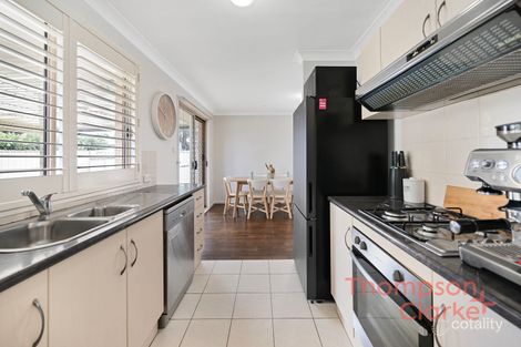 Property photo of 8 Bendtree Cove Thornton NSW 2322