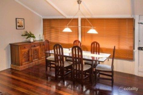 Property photo of 21 Mountjoy Terrace Wynnum QLD 4178