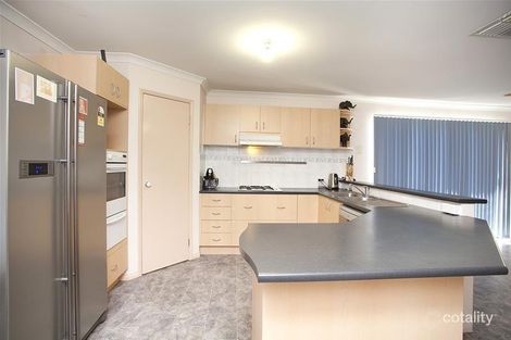 Property photo of 7 Billabong Court Burnside VIC 3023