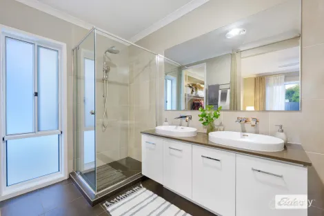 Property photo of 5 Murphy Drive Loganholme QLD 4129