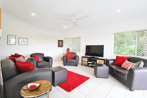 Property photo of 5 Jilbar Close Caravonica QLD 4878