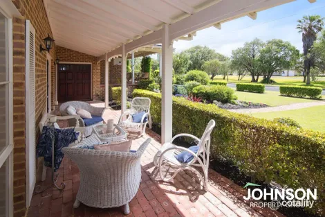 34 Hovea Cres, West Busselton, WA 6280