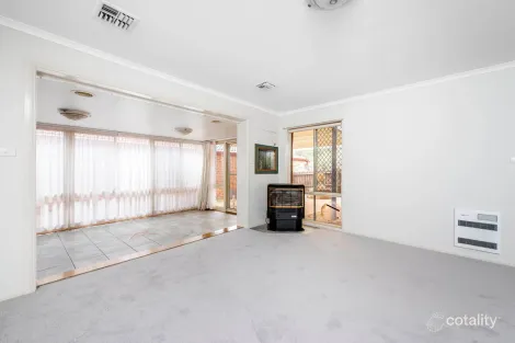 Property photo of 7 Watchorn Close Holt ACT 2615