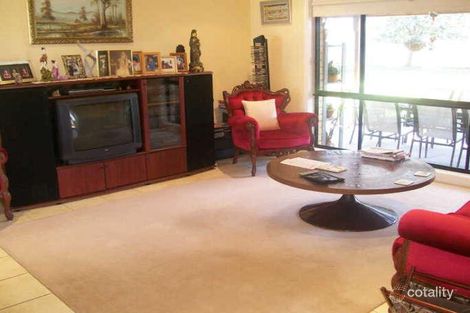 Property photo of 8 Stringybark Place Weston NSW 2326
