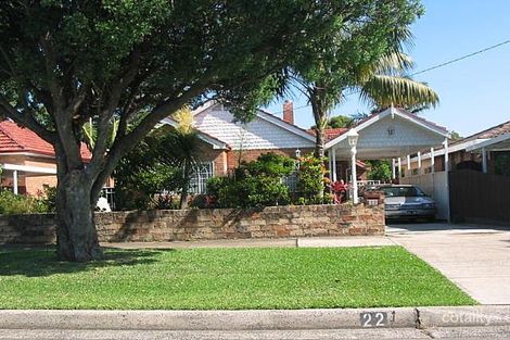 22 Yandarlo St, Croydon Park, NSW 2133