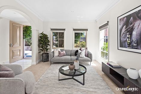 Property photo of 2/33 Greythorn Road Balwyn North VIC 3104