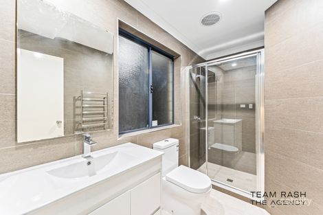 Property photo of 14 Turnstone Glade Bennett Springs WA 6063
