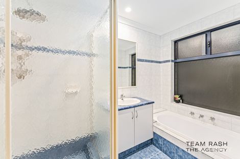 Property photo of 14 Turnstone Glade Bennett Springs WA 6063