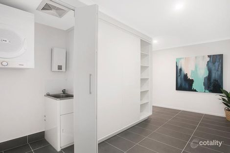 Property photo of 402/9-15 Regina Street Stones Corner QLD 4120