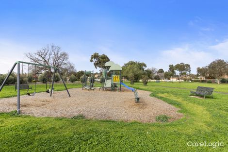 Property photo of 3 Manorvale Parade Werribee VIC 3030