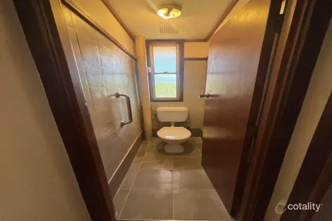 Property photo of 25 Craggs Court Brown Range WA 6701