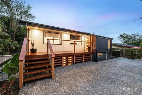 217 Patricks Rd, Ferny Hills, QLD 4055