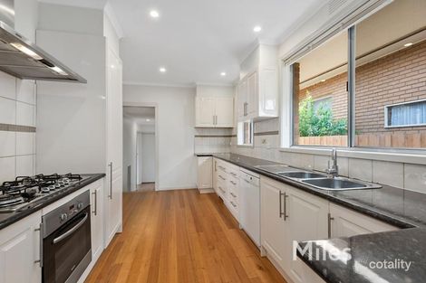 Property photo of 39 Robern Parade Viewbank VIC 3084