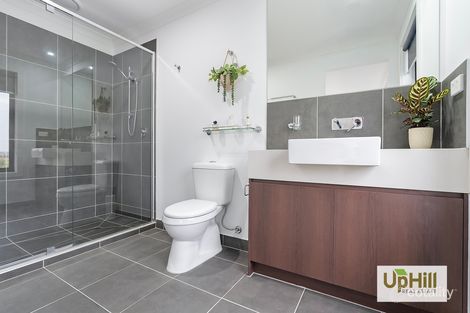 Property photo of 42B Mortlake Drive Officer South VIC 3809