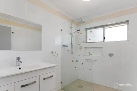 Property photo of 102 Murphy Street Point Vernon QLD 4655