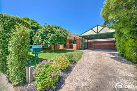 Property photo of 27 St Boswells Avenue Berwick VIC 3806