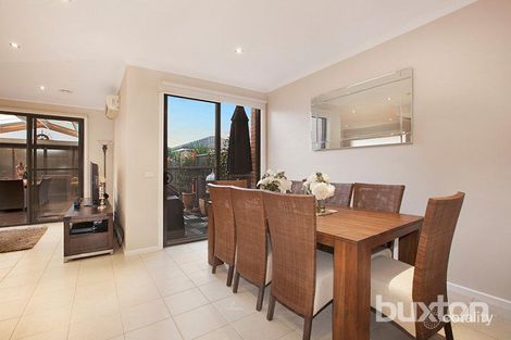 Property photo of 8 Greenview Terrace Keysborough VIC 3173
