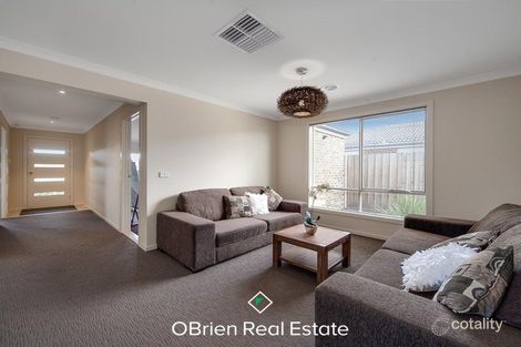 Property photo of 6 Aminya Drive Clyde North VIC 3978