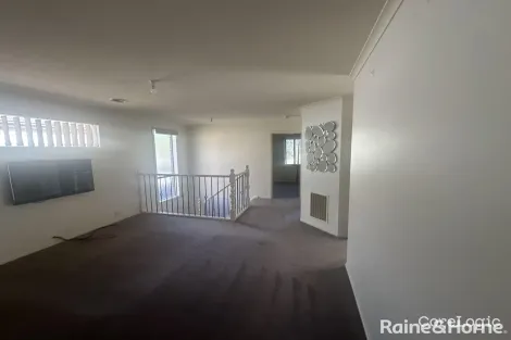 Property photo of 5 Elgin Mews Cranbourne VIC 3977