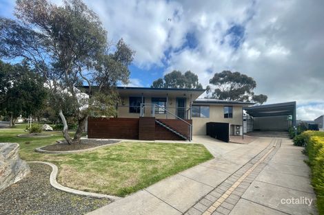 8 Newton Long Dr, Clare, SA 5453
