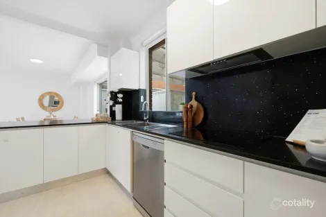 Property photo of 12/17-19 Edgeworth David Avenue Hornsby NSW 2077