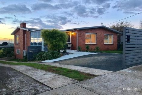Property photo of 2 Croft Avenue Devonport TAS 7310