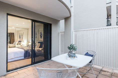 Property photo of 301/36 Macdonald Street Kangaroo Point QLD 4169