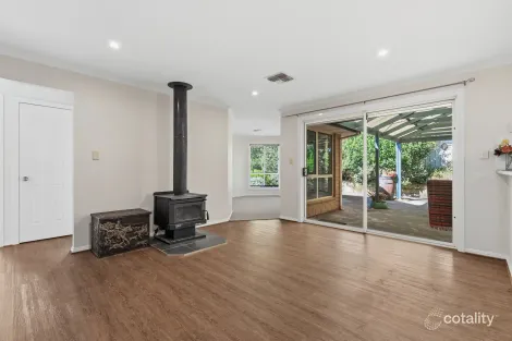 Property photo of 4 Herbig Court Mount Barker SA 5251