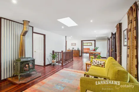 Property photo of 94 Hardey Road Glen Forrest WA 6071