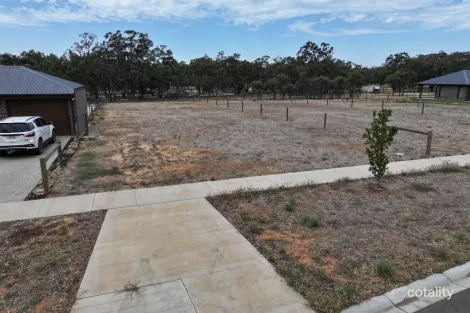 Property photo of 20 Eucalypt Court Echuca VIC 3564