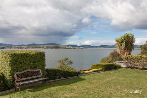 Property photo of 27 Midway Point Esplanade Midway Point TAS 7171