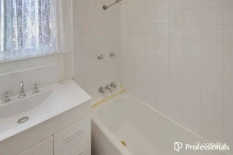 Property photo of 150 Macleay Street Mount Austin NSW 2650