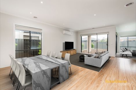 Property photo of 37 Feodora Crescent Narre Warren VIC 3805