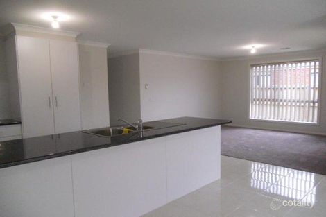 Property photo of 45 Tyler Crescent Tarneit VIC 3029