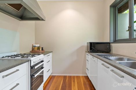 Property photo of 20 Taylors Lane Ewingsdale NSW 2481