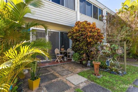 1/2a Moffatt St, Scarborough, QLD 4020