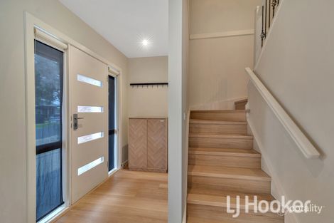 Property photo of 20 Paproth Grove Altona North VIC 3025