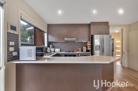 Property photo of 20 Paproth Grove Altona North VIC 3025