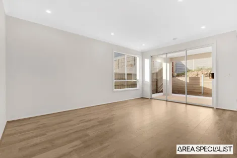 Property photo of 36 Michelson Drive Maddingley VIC 3340