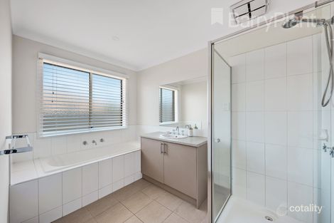 Property photo of 61 Kinglake Drive Manor Lakes VIC 3024