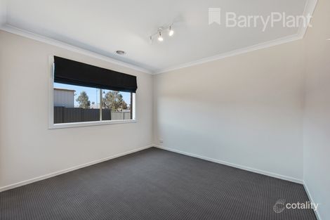 Property photo of 61 Kinglake Drive Manor Lakes VIC 3024