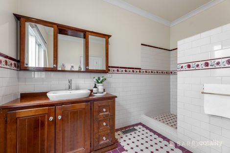 Property photo of 11 Chatswood Grove Chirnside Park VIC 3116