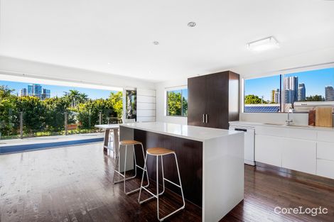 Property photo of 30 Ilkinia Avenue Broadbeach Waters QLD 4218