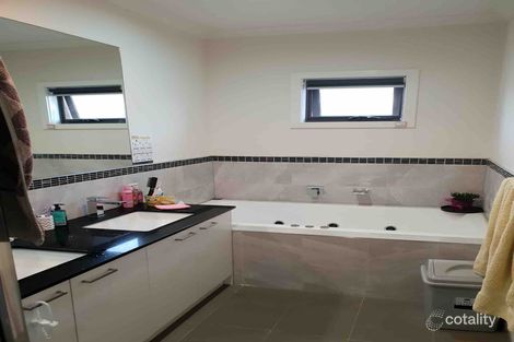 Property photo of 9 Canyon Avenue Clyde VIC 3978