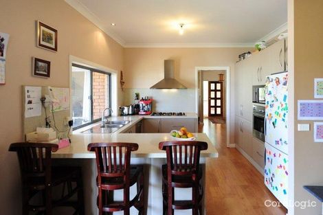 Property photo of 24 Kingfisher Drive West Wodonga VIC 3690