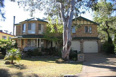 4 Sixth Ave, Toukley, NSW 2263