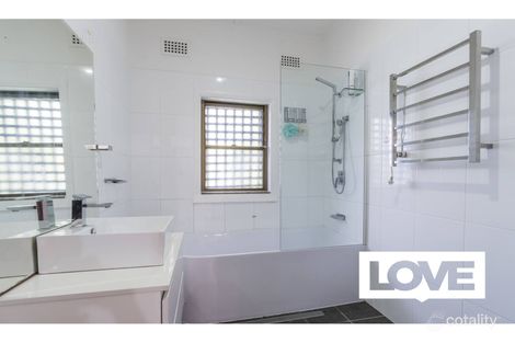Property photo of 2 Oak Street Toronto NSW 2283