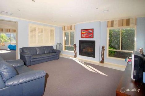 Property photo of 20 Eppalock Drive Manor Lakes VIC 3024