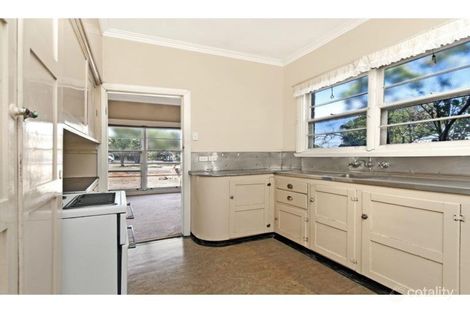 Property photo of 65 Hamilton Place Hamilton VIC 3300